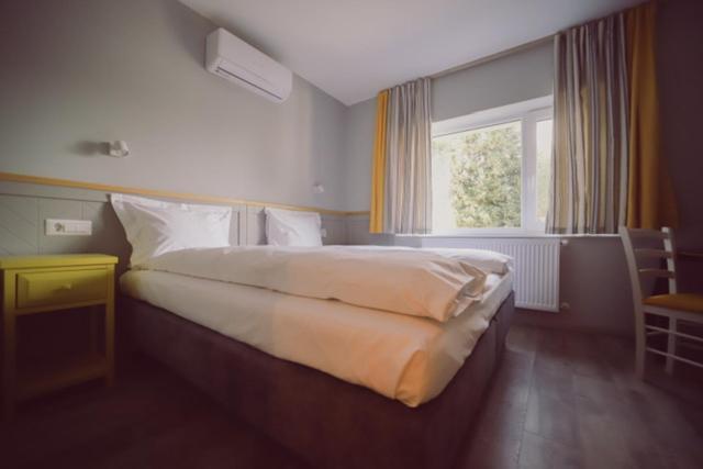 Villa Piazzetta Bacău Zewnętrze zdjęcie